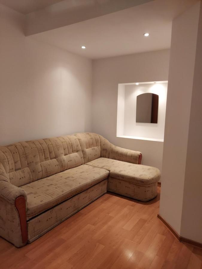 Bya Apartment ยาช ภายนอก รูปภาพ